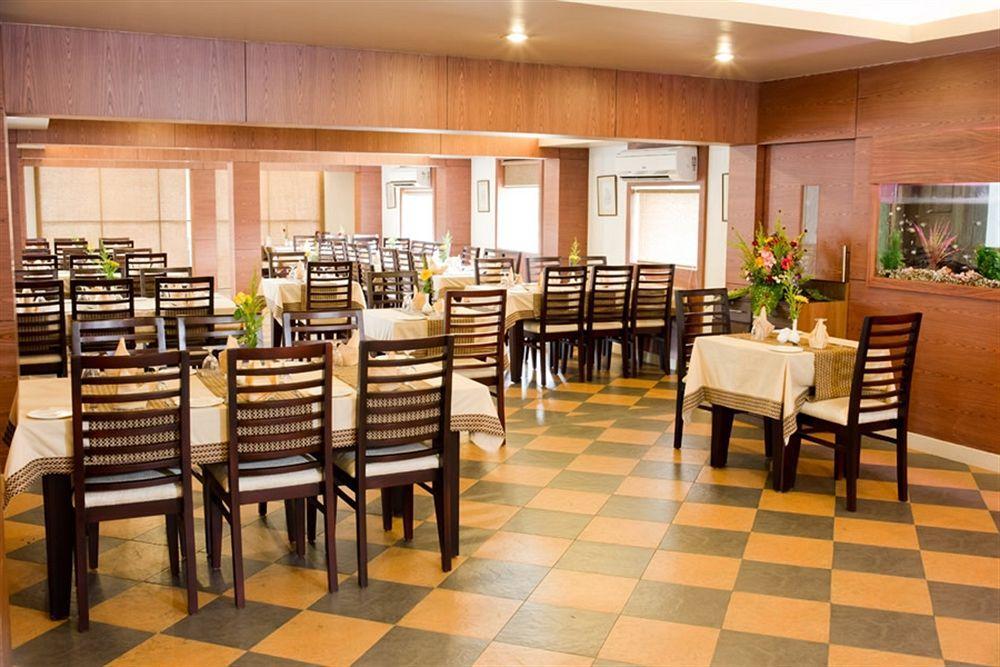 Hotel Pookodans International Kondotty 外观 照片